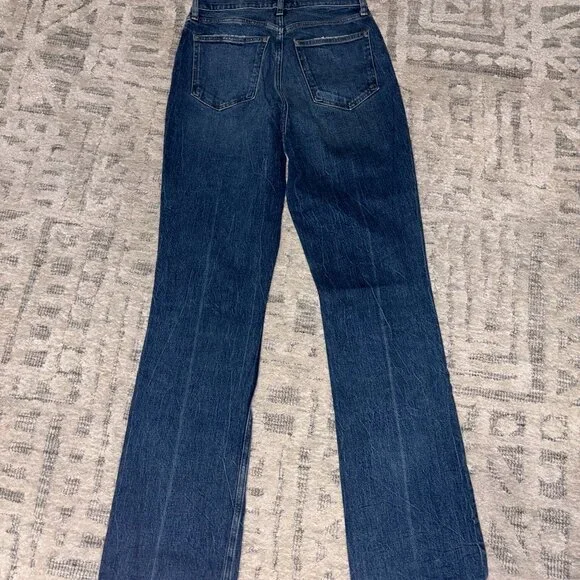 Abercrombie & Fitch Ultra High Rise Vintage Flare Jeans in Dark Wash, Size 29L - Picture 4 of 5